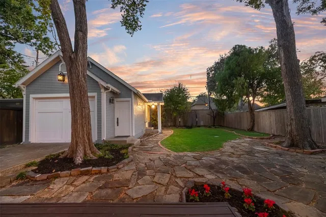 $819,999 | 5630 Willis Avenue, Dallas, TX 75206