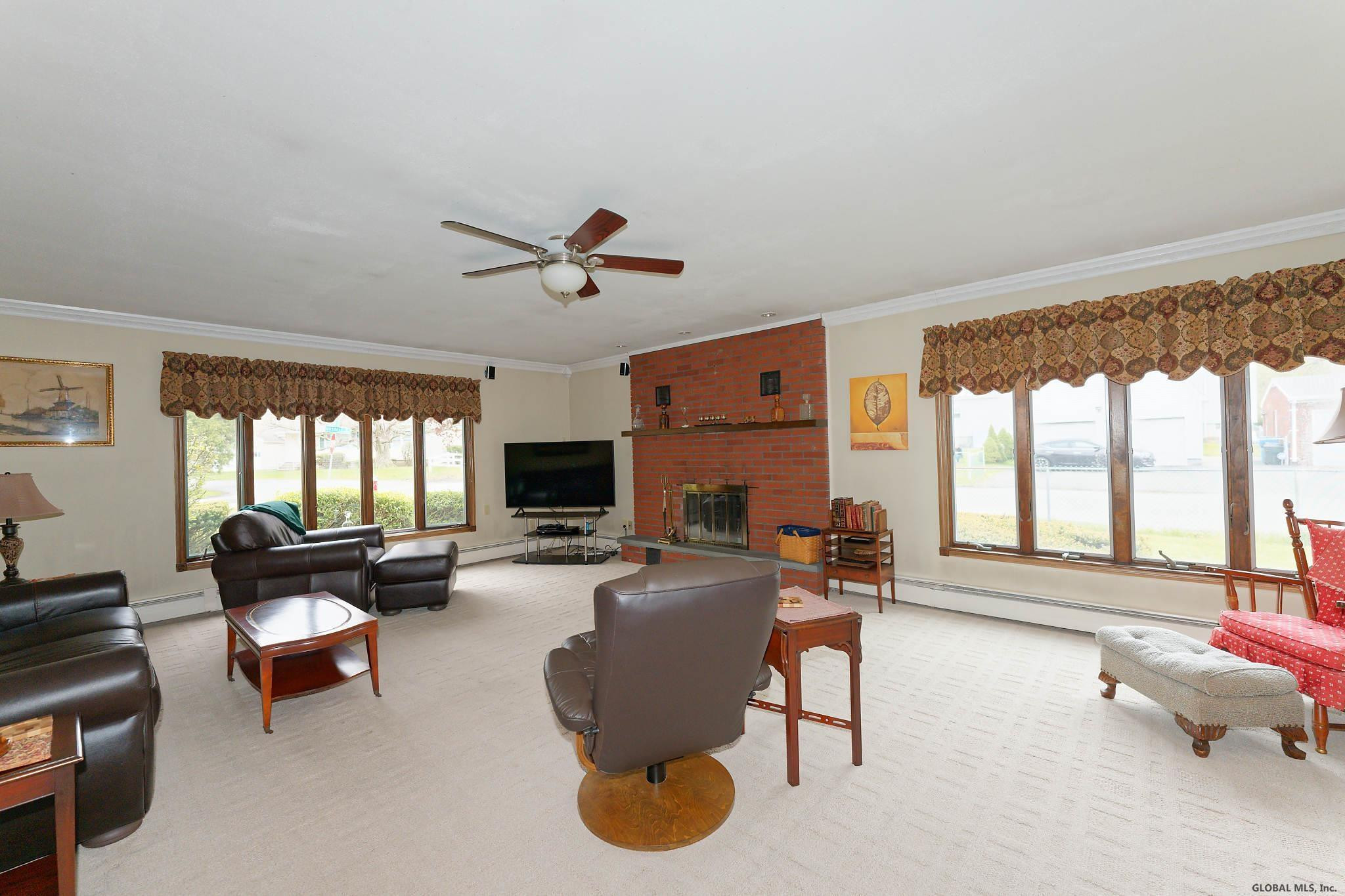 105 Russell Road Albany, NY 12203 - Photo 21 of 37 Photo 25