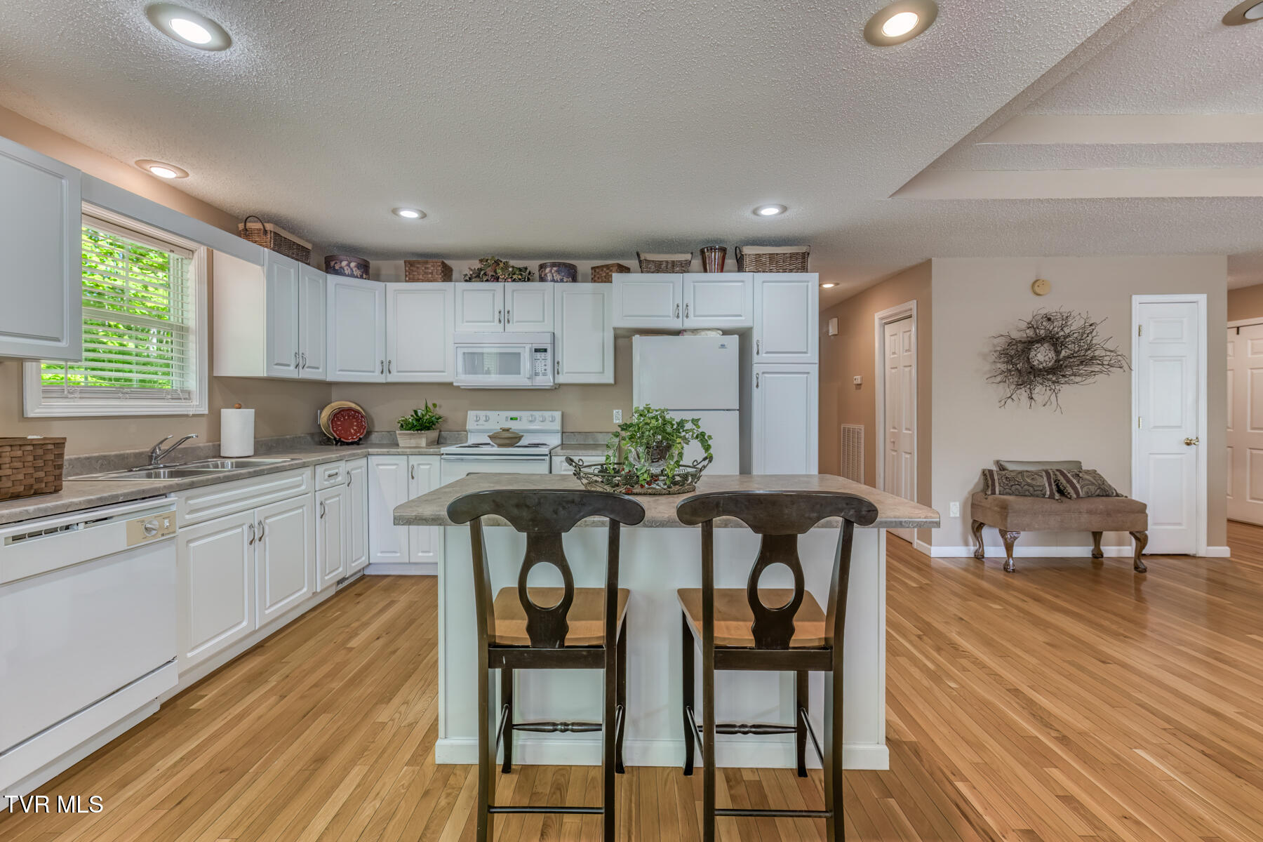 350-356 Poplar Ridge Road Piney Flats, TN 37686 - Photo 20 of 101 356 Poplar Ridge Rd - Main-19