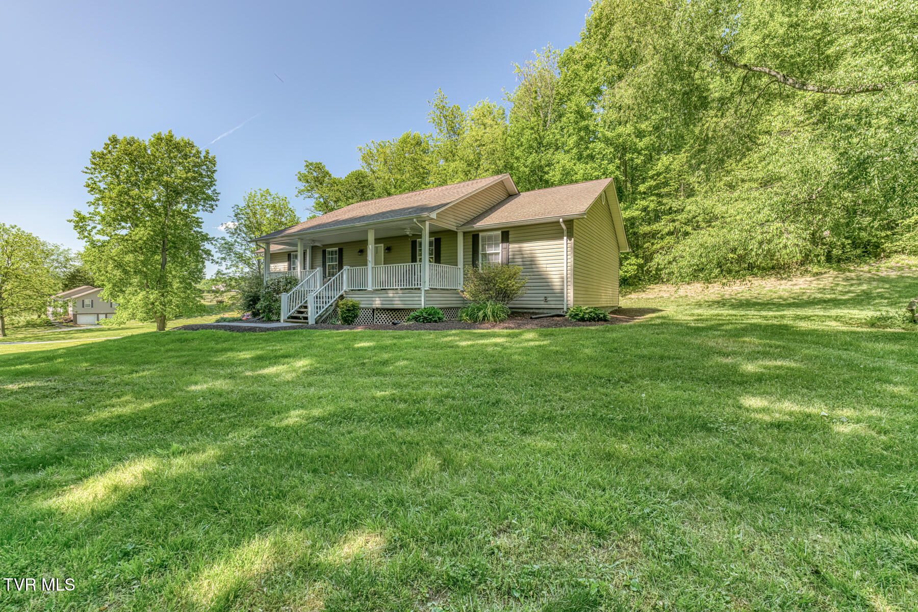 350-356 Poplar Ridge Road Piney Flats, TN 37686 - Photo 49 of 101 356 Poplar Ridge Rd - Main-48