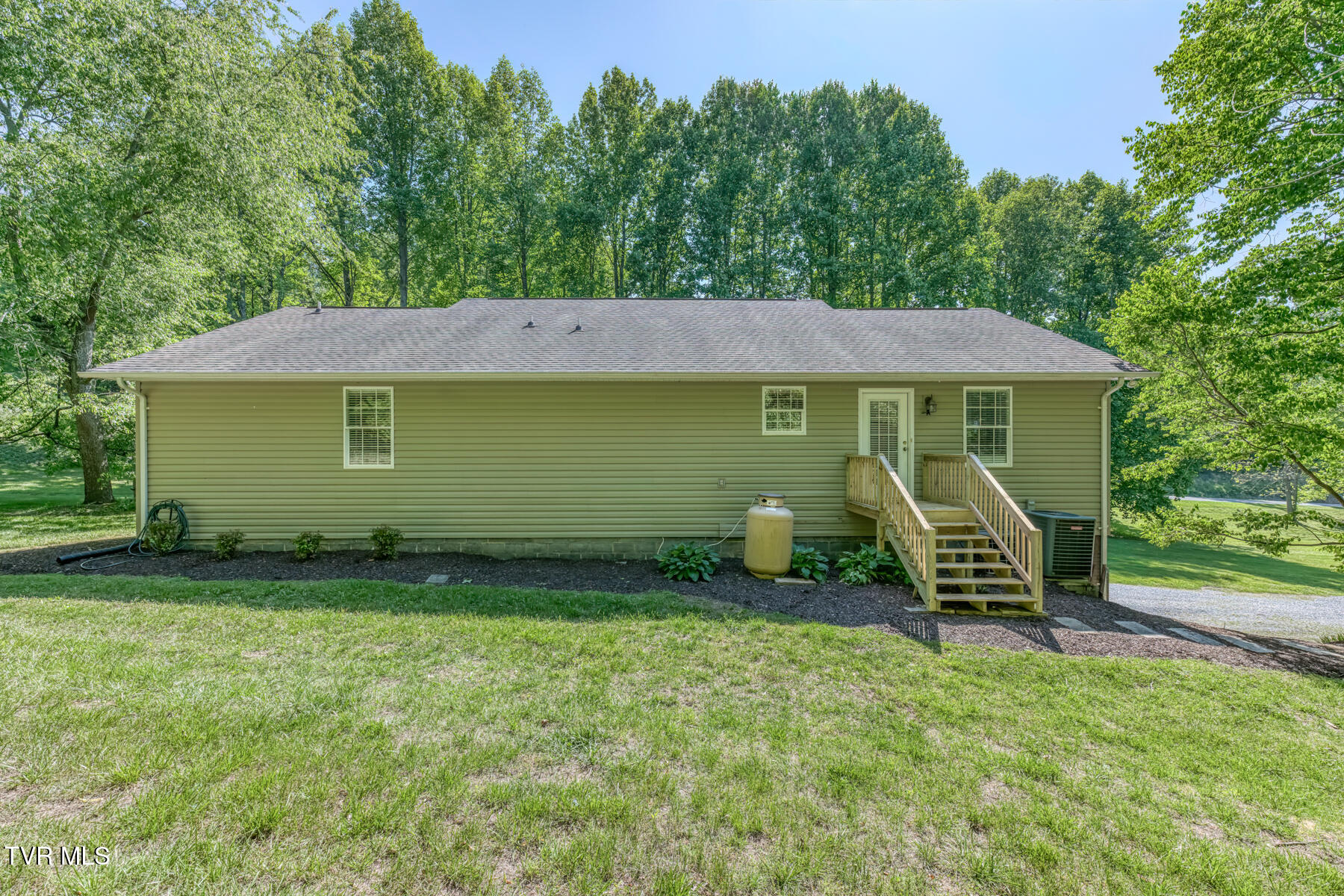 350-356 Poplar Ridge Road Piney Flats, TN 37686 - Photo 53 of 101 356 Poplar Ridge Rd - Main-52
