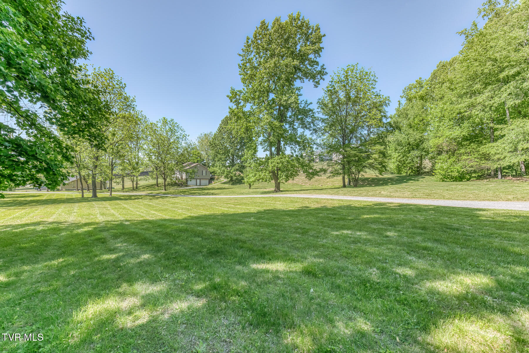 350-356 Poplar Ridge Road Piney Flats, TN 37686 - Photo 55 of 101 356 Poplar Ridge Rd - Main-54