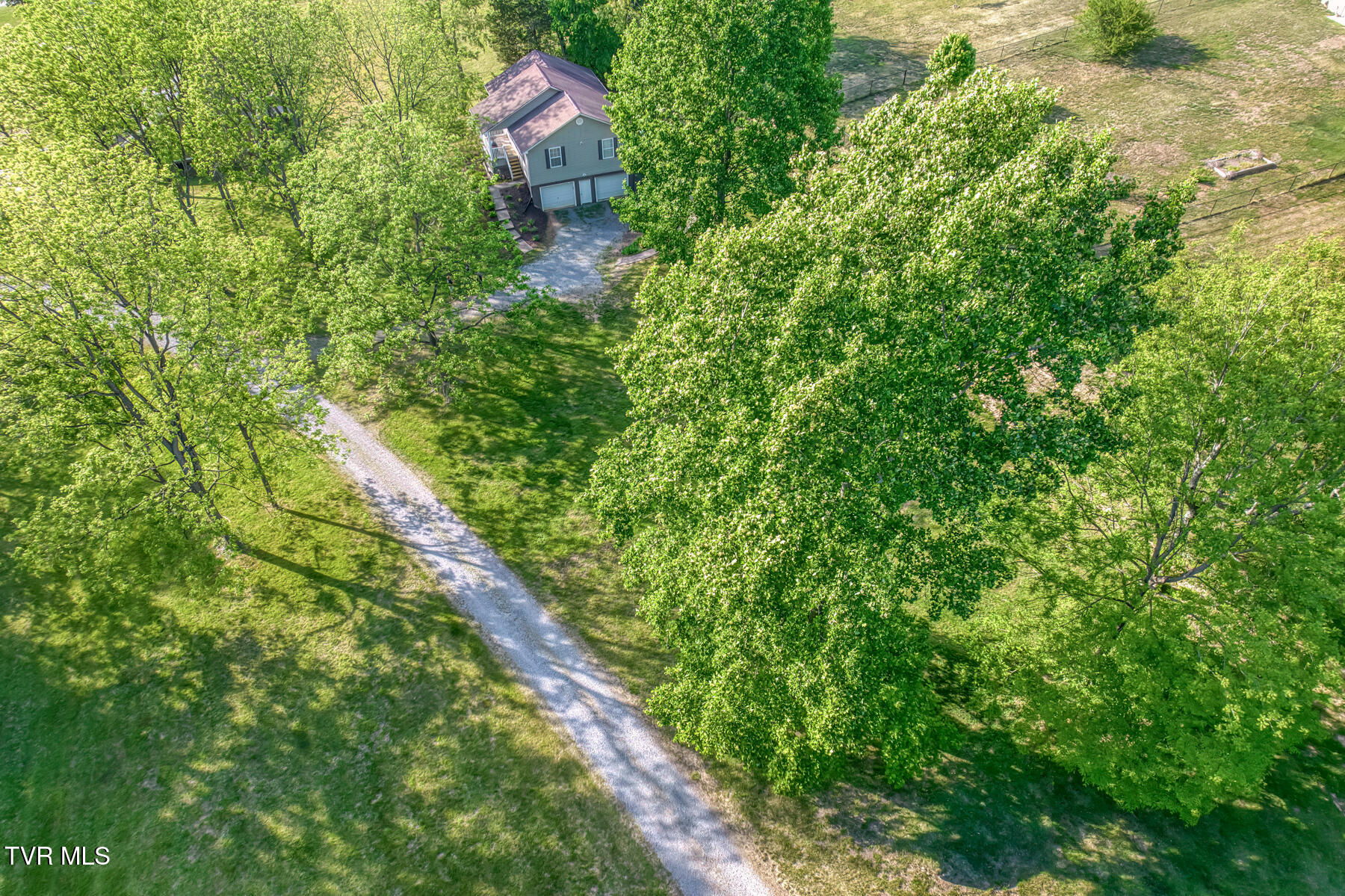 350-356 Poplar Ridge Road Piney Flats, TN 37686 - Photo 6 of 101 356 Poplar Ridge Rd - Main-4