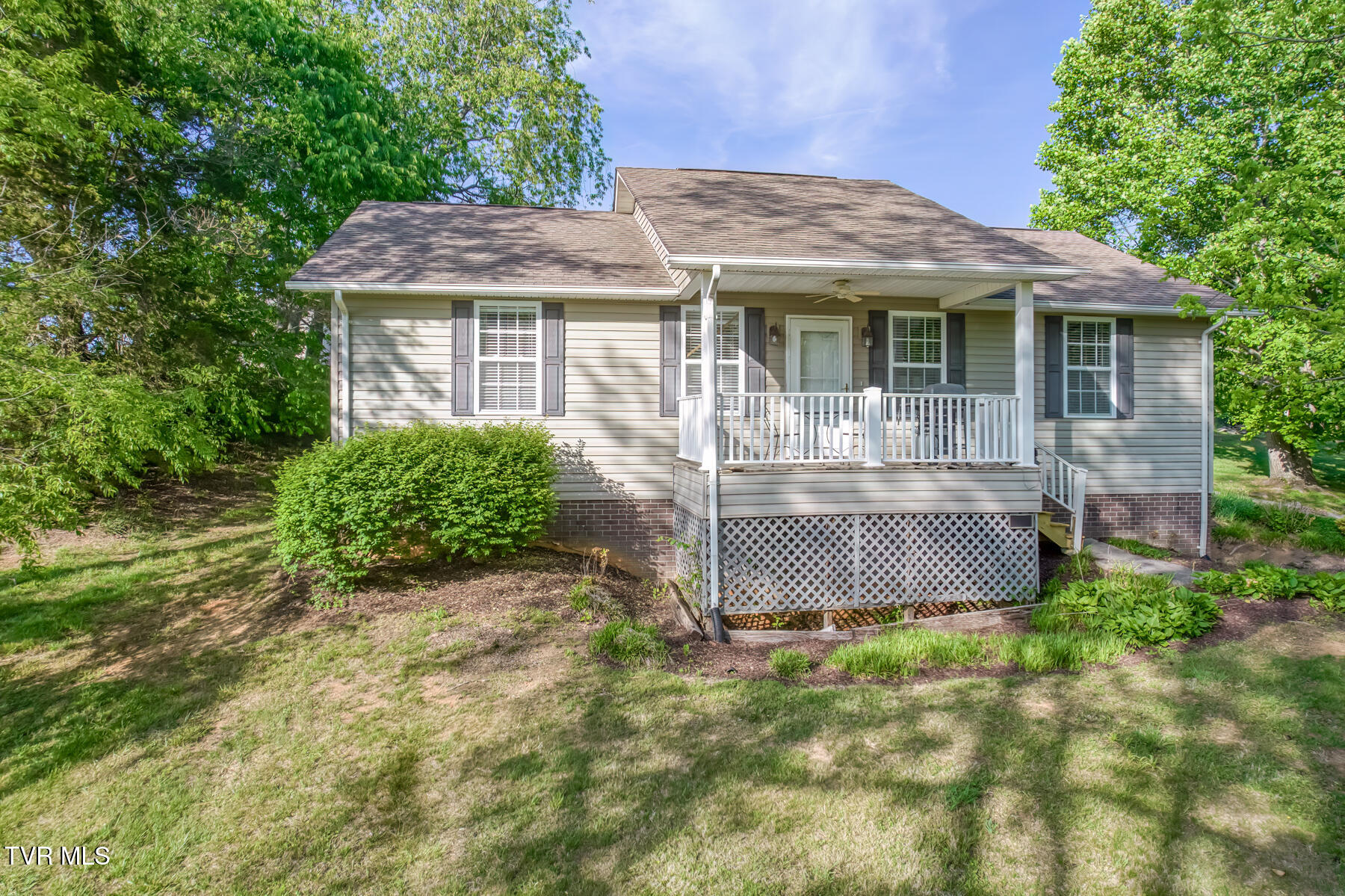 350-356 Poplar Ridge Road Piney Flats, TN 37686 - Photo 62 of 101 356 Poplar Ridge Rd - Rental-2
