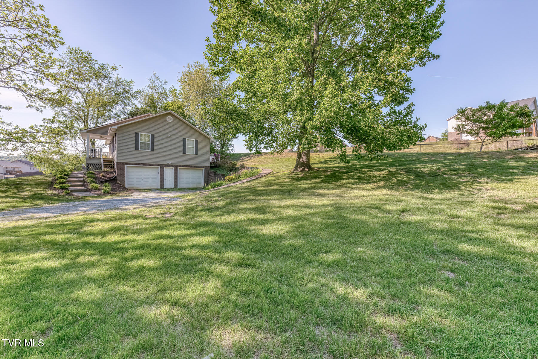 350-356 Poplar Ridge Road Piney Flats, TN 37686 - Photo 89 of 101 356 Poplar Ridge Rd - Rental-30
