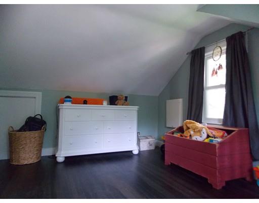 26 Glenwood Road Rutland, MA 01543 - Photo 21 of 29 a living room with furniture and window