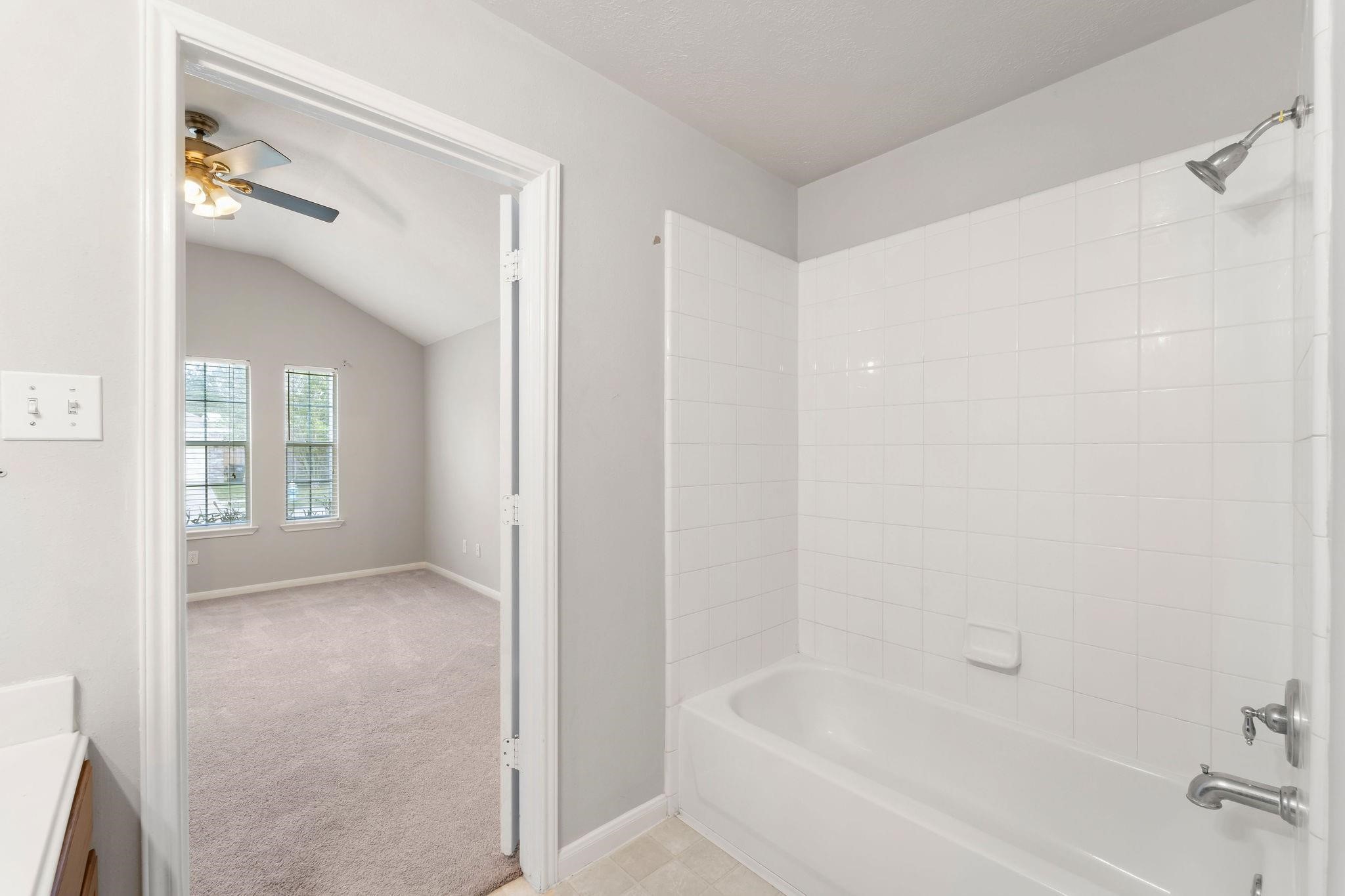 2530 Fox River Lane Spring, TX 77386 - Photo 12 of 38