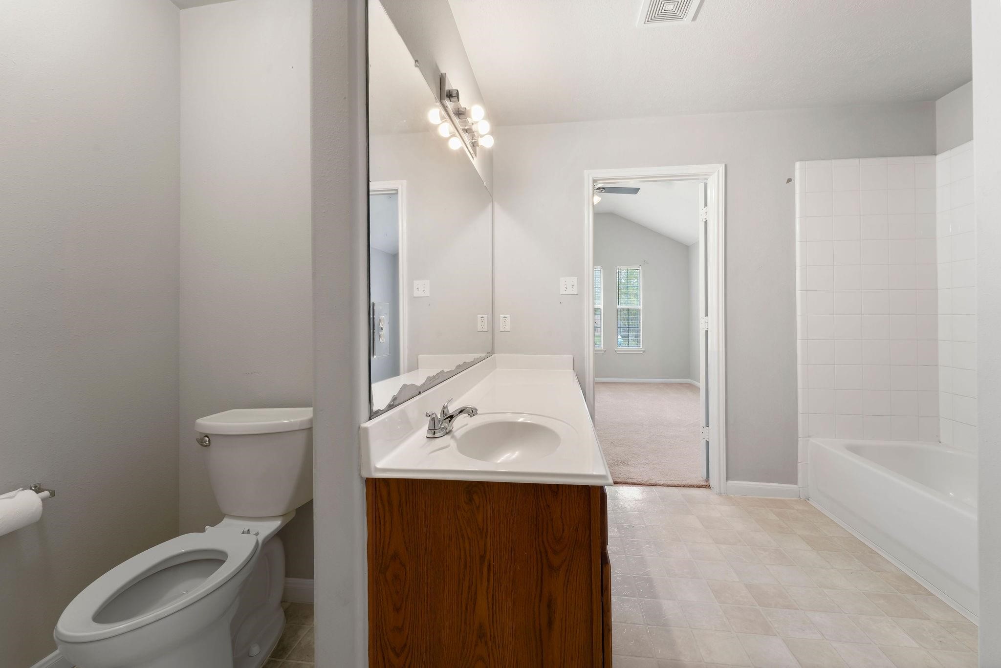 2530 Fox River Lane Spring, TX 77386 - Photo 13 of 38