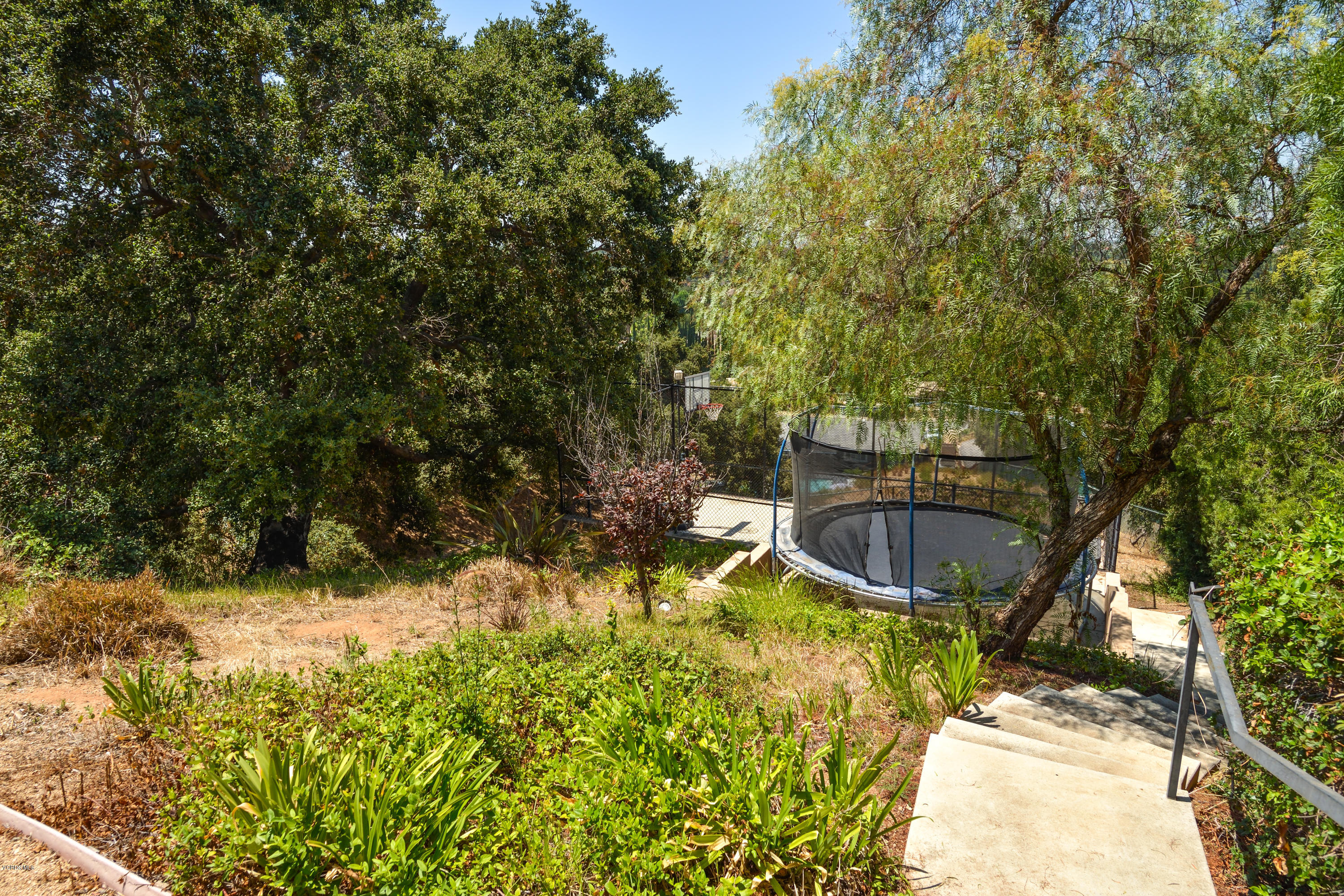 3327 Rancho Rio Bonita Road Covina, CA 91724 - Photo 51 of 58 a view of outdoor space and garden