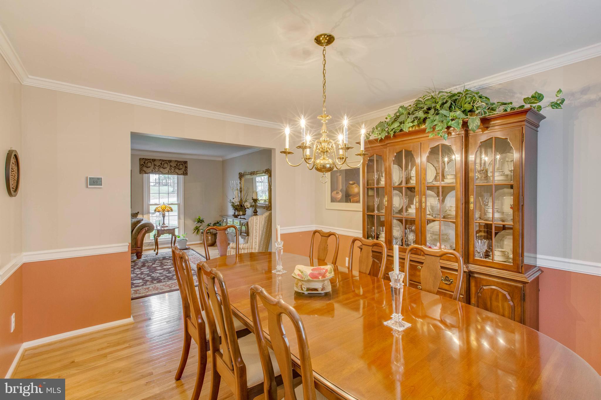 145 Peyton Road Sterling, VA 20165 - Photo 14 of 54 Dining room