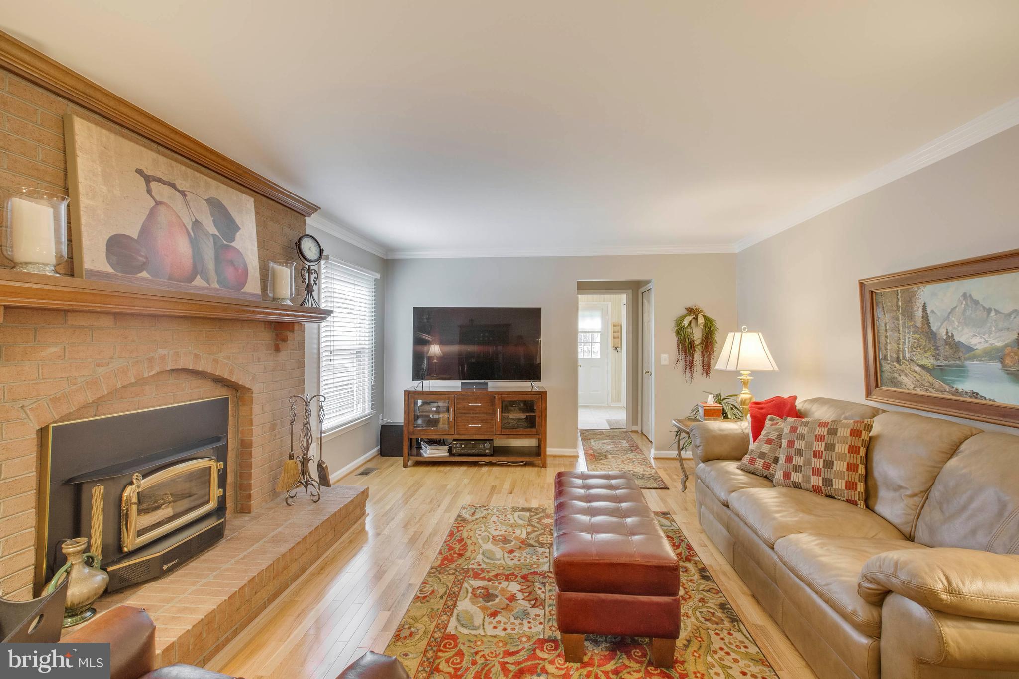 145 Peyton Road Sterling, VA 20165 - Photo 23 of 54 Family room