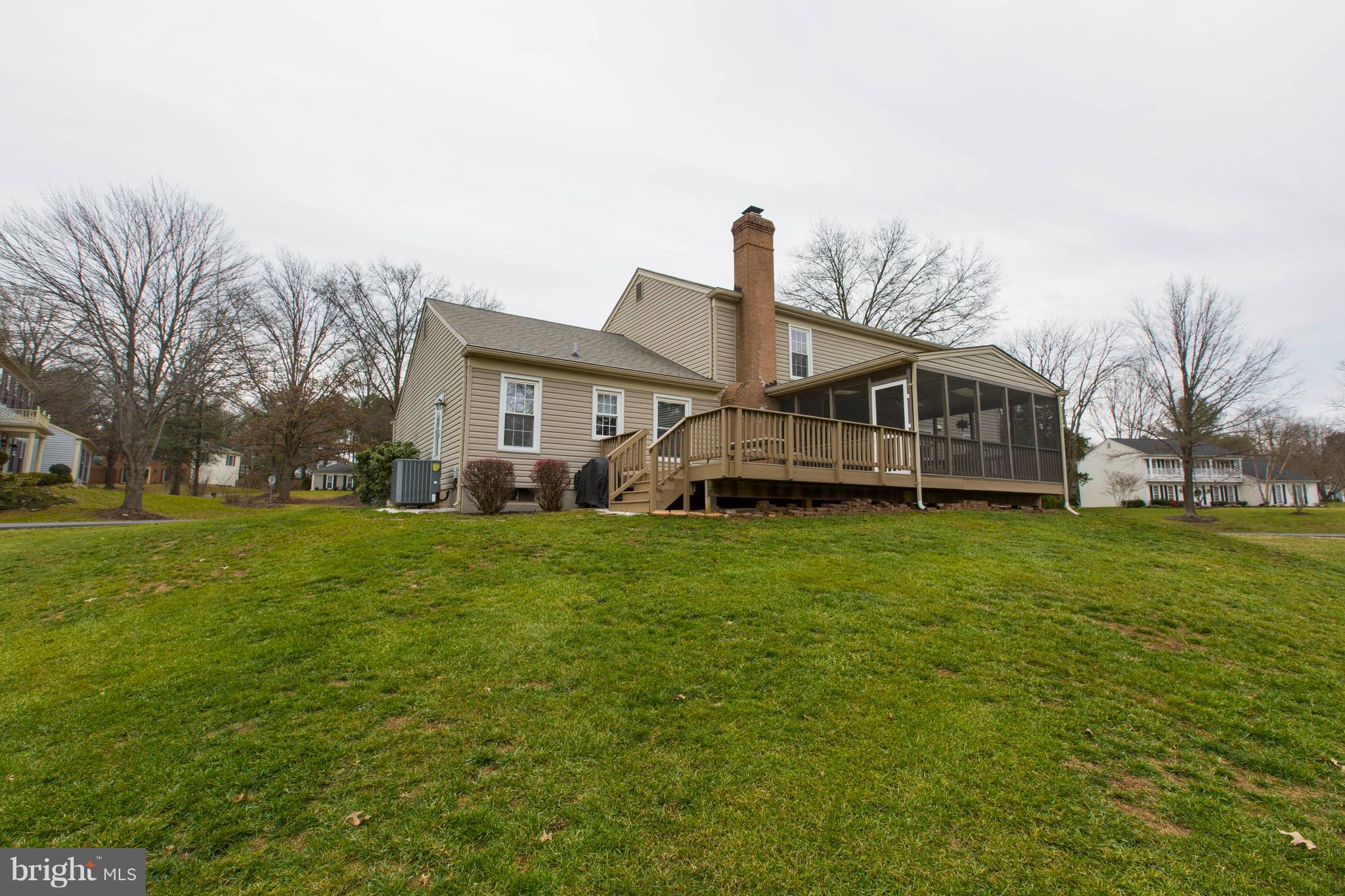 145 Peyton Road Sterling, VA 20165 - Photo 52 of 54 Backyard view