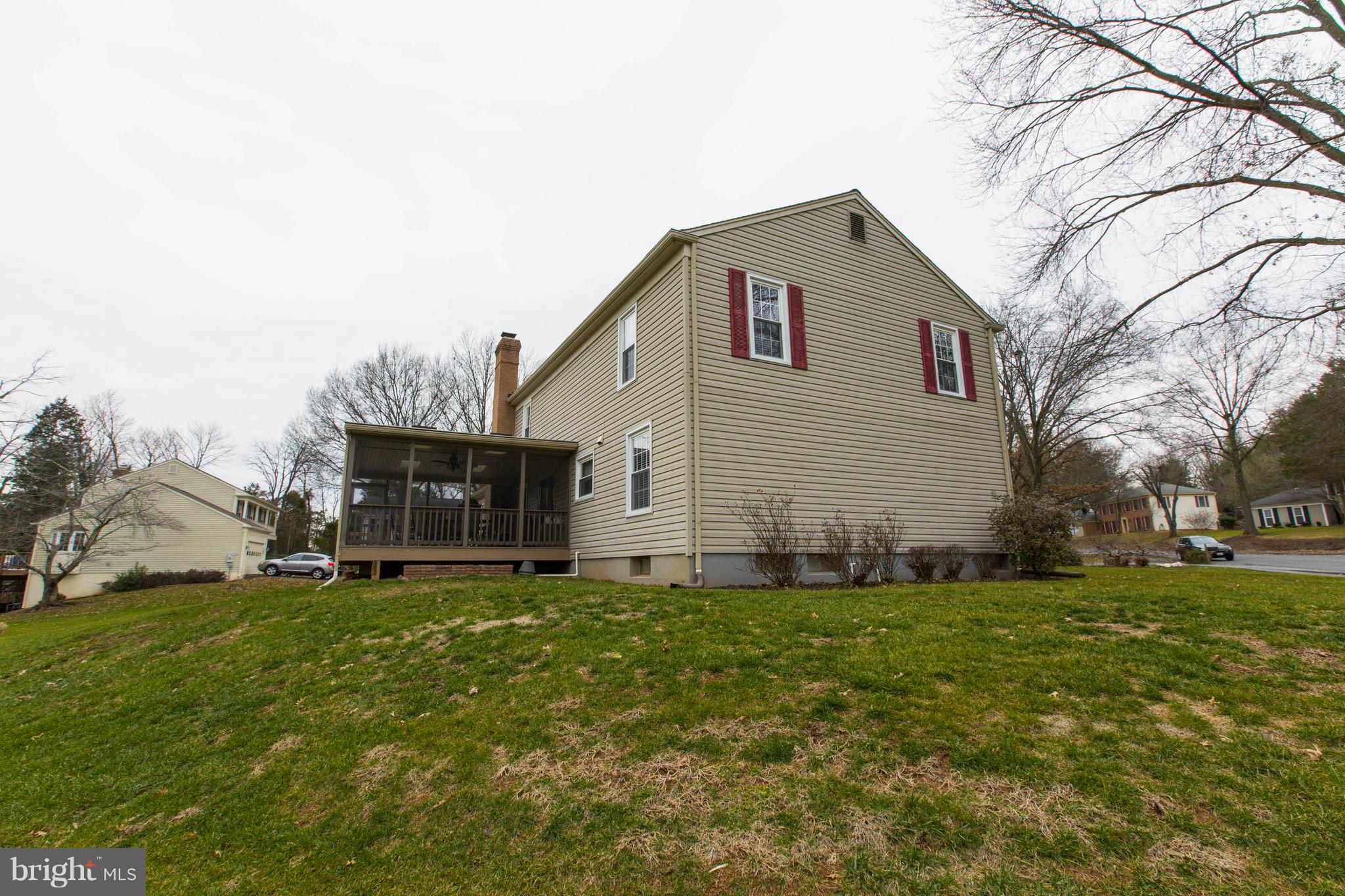 145 Peyton Road Sterling, VA 20165 - Photo 53 of 54 Side view of backyard
