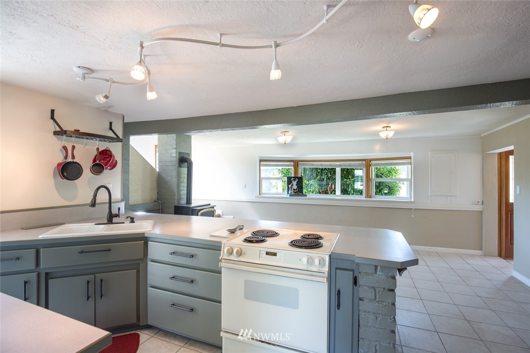 1033 River Road Sequim, WA 98382 - Photo 10 of 25 Gallery Image 10