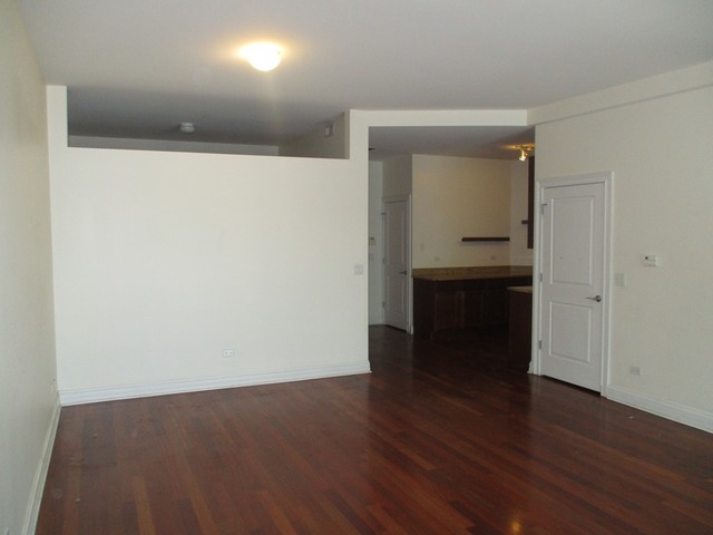3300 West Irving Park Road, Unit D2 Chicago, IL 60618 - Photo 5 of 14