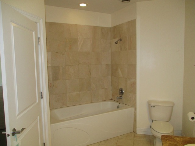 3300 West Irving Park Road, Unit D2 Chicago, IL 60618 - Photo 8 of 14