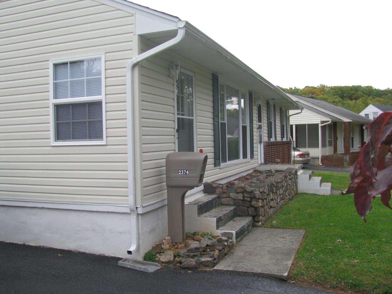 2374 Idavere Road Southwest Roanoke, VA 24015 - Photo 1 of 29 additional view