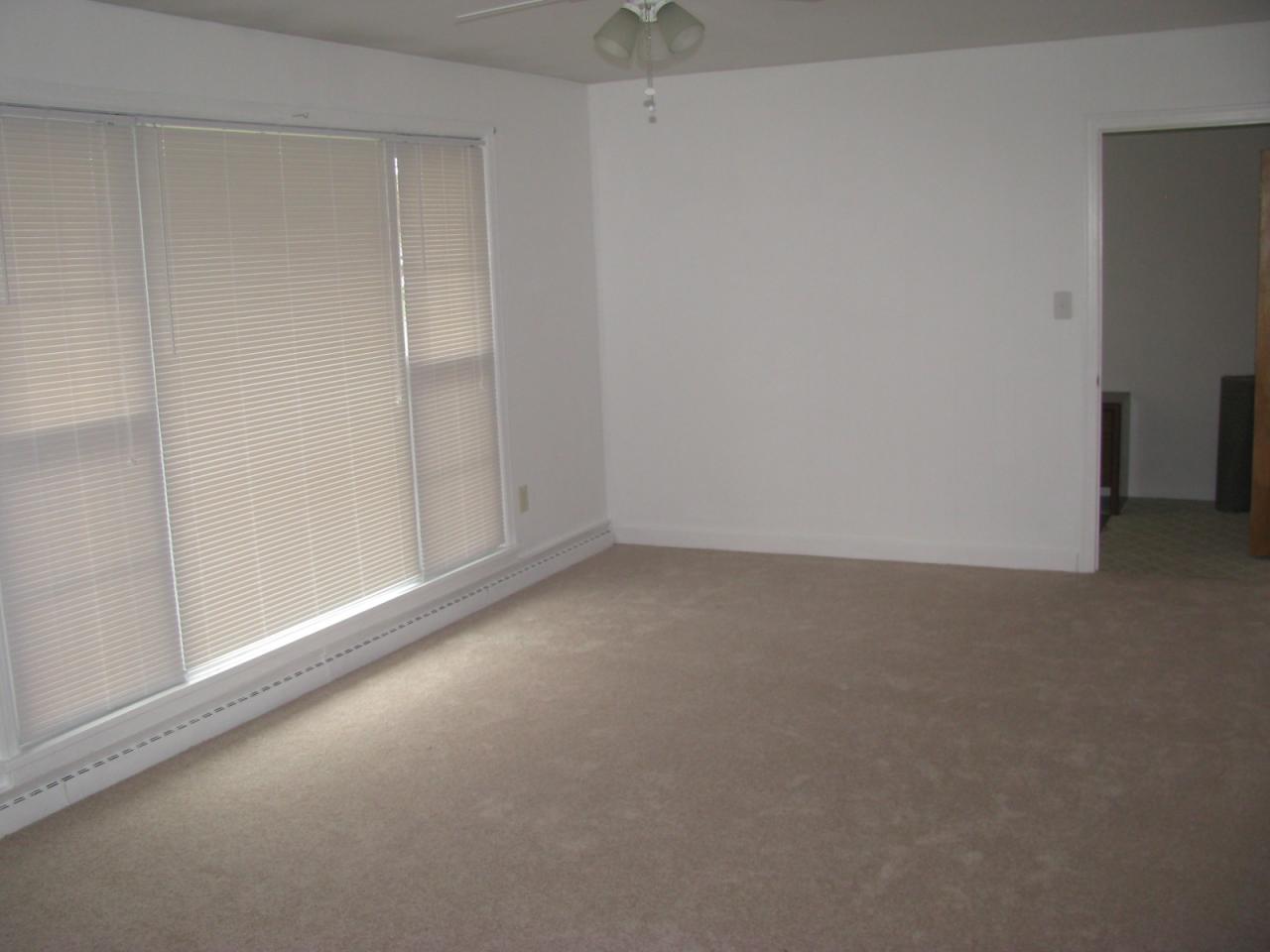 2374 Idavere Road Southwest Roanoke, VA 24015 - Photo 13 of 29 14