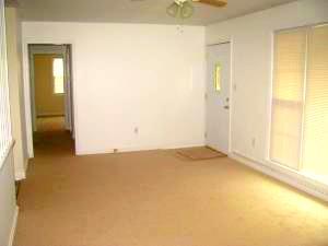 2374 Idavere Road Southwest Roanoke, VA 24015 - Photo 4 of 29 Living Room