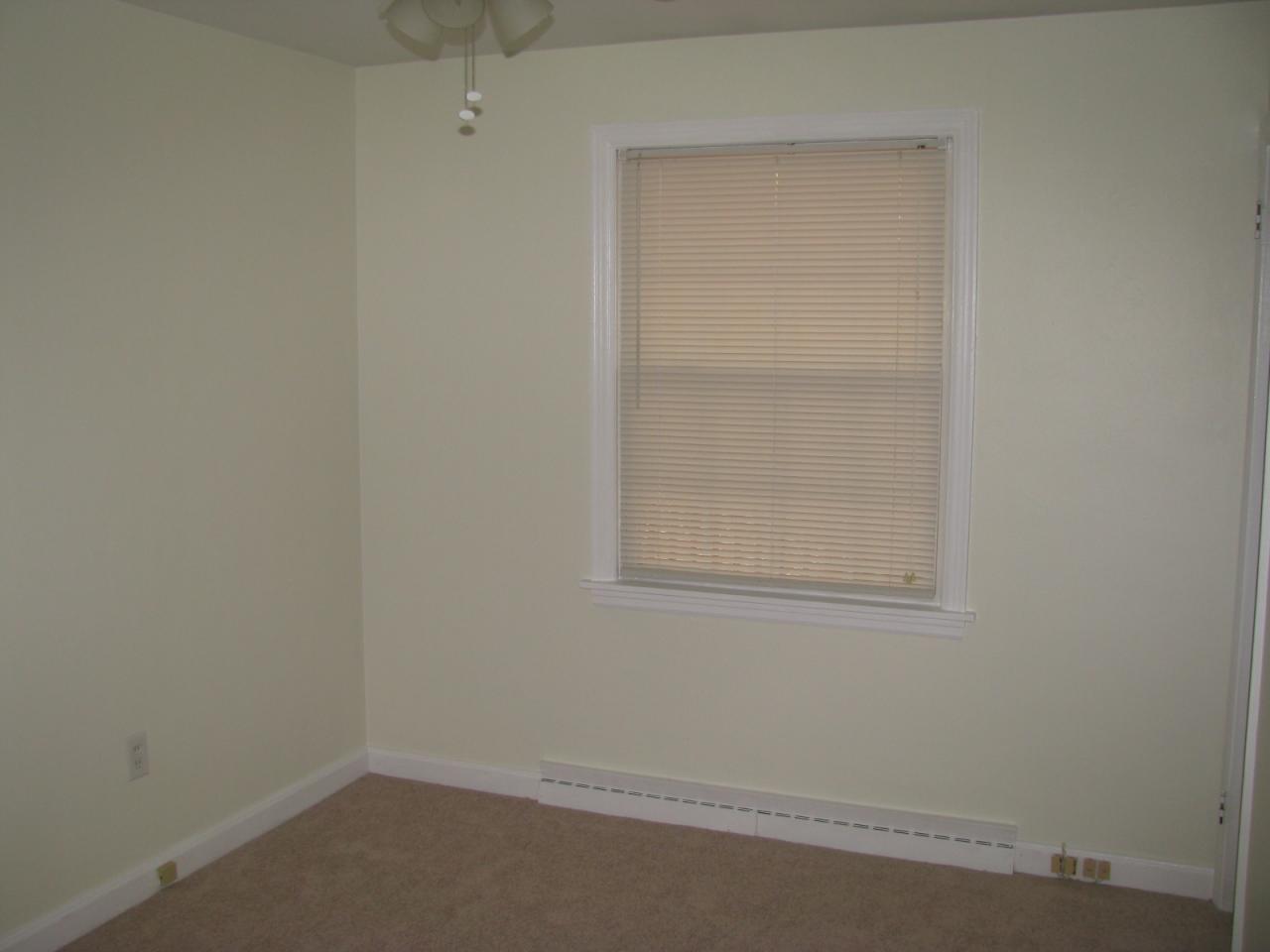 2374 Idavere Road Southwest Roanoke, VA 24015 - Photo 7 of 29 7