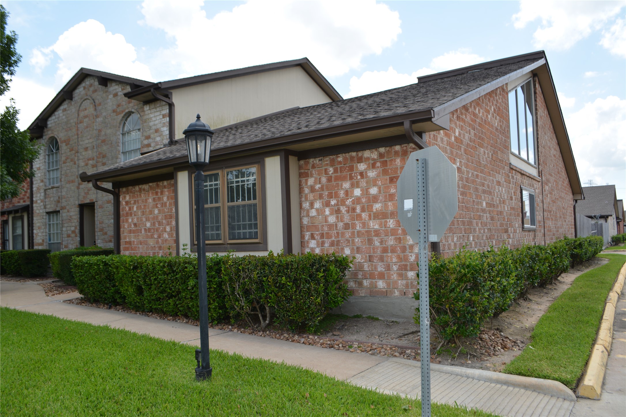 11526 South Kirkwood Road Houston, TX 77477 - Photo 1 of 26 Gallery Image 1