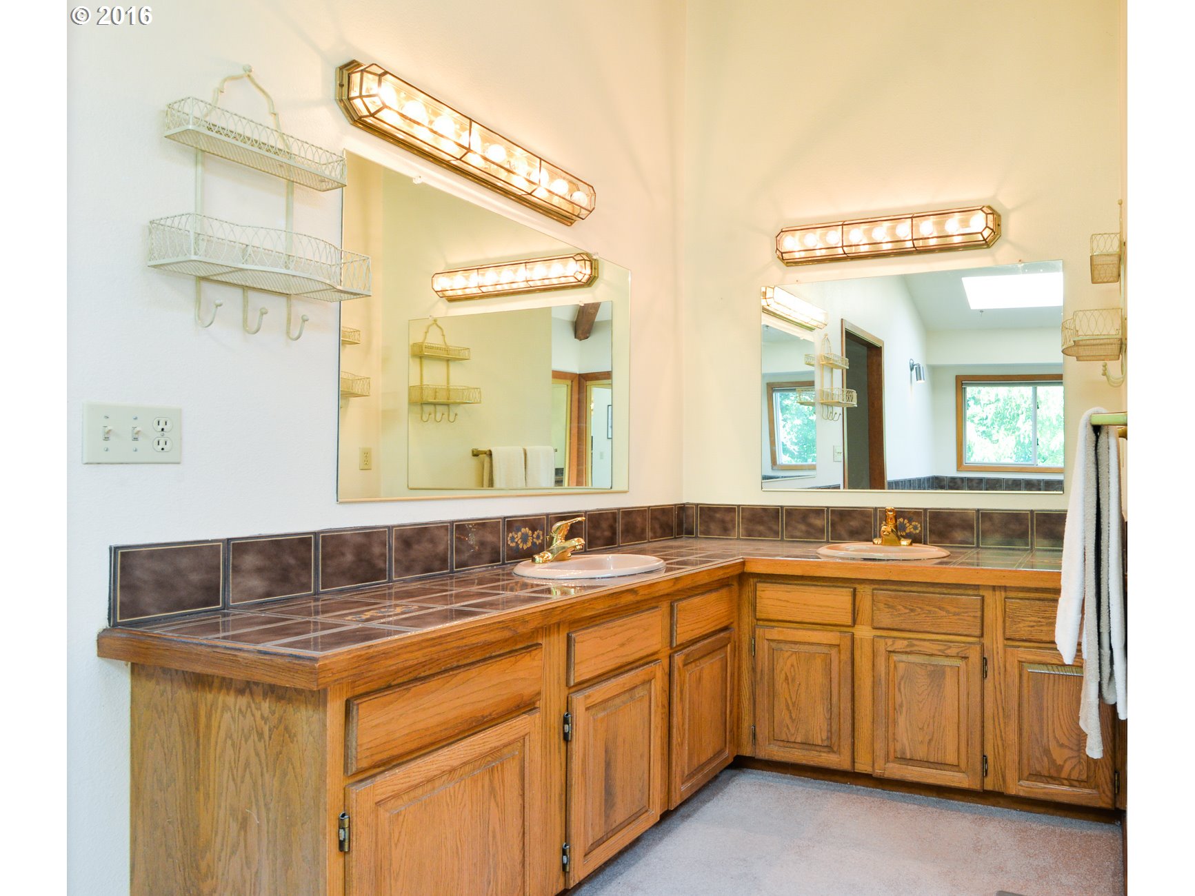 7653 Southwest 195th Place Beaverton, OR 97007 - Photo 26 of 32 Gallery Image 26