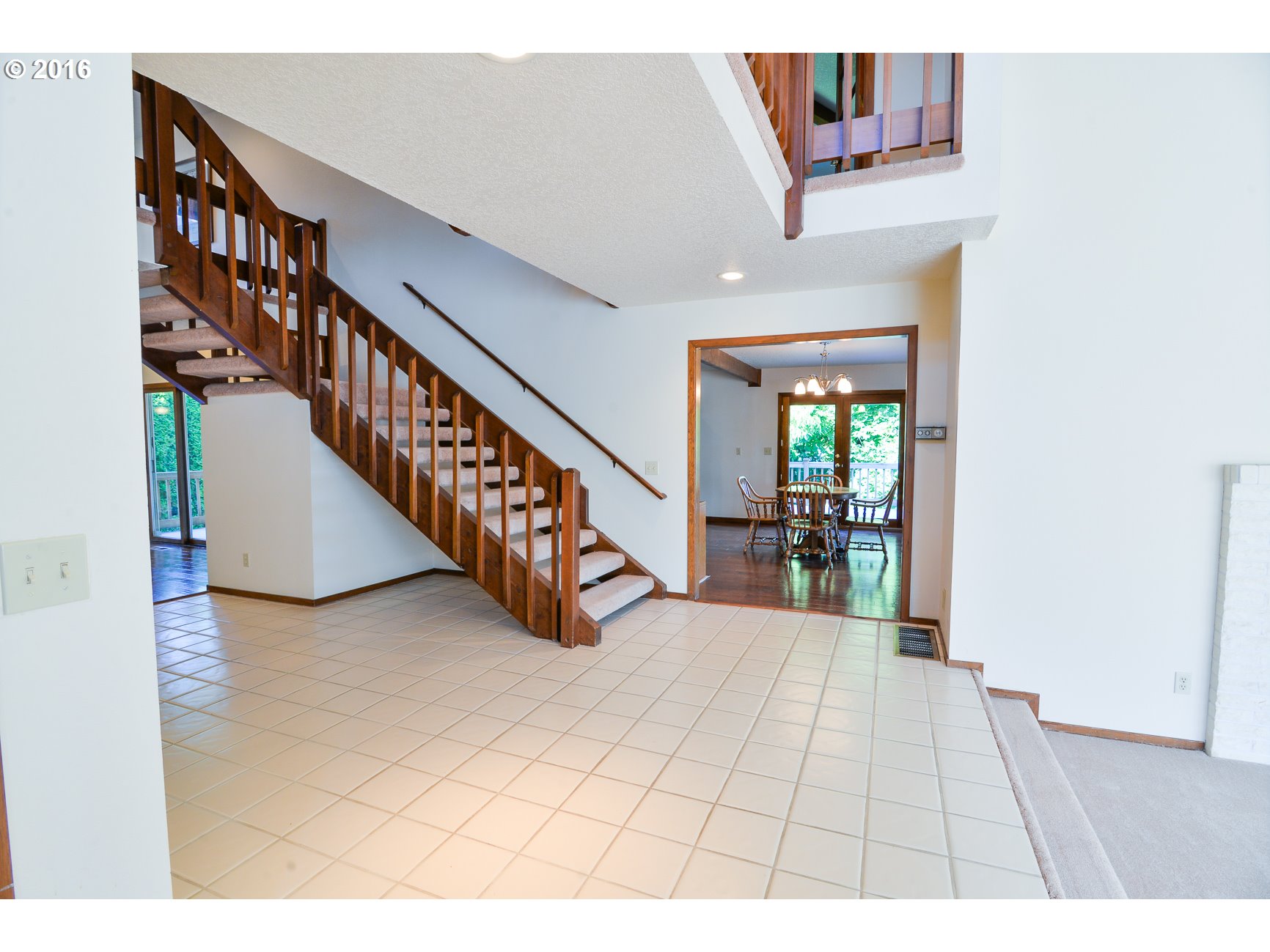 7653 Southwest 195th Place Beaverton, OR 97007 - Photo 4 of 32 Gallery Image 4