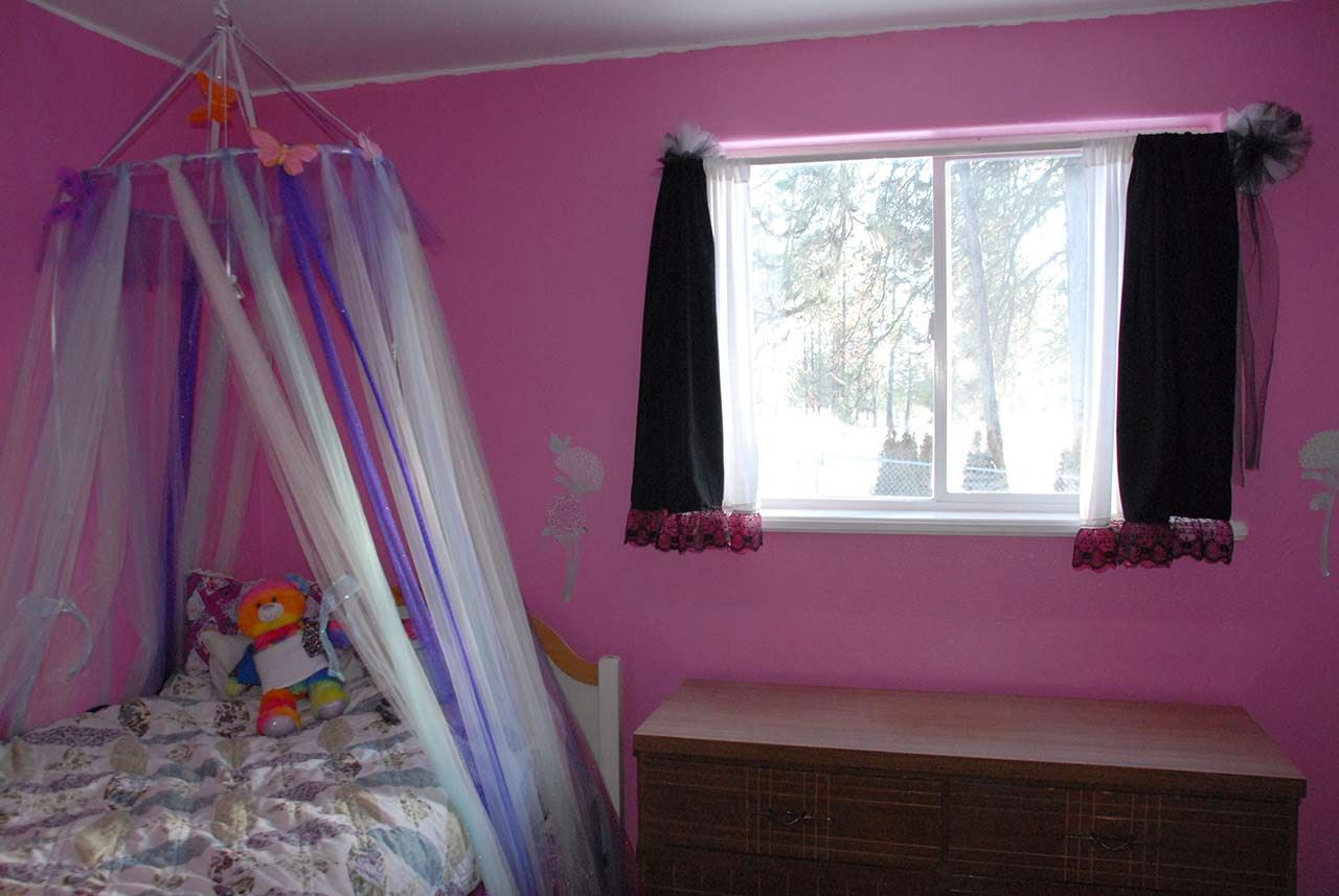 3955 Gardenspot Road Loon Lake, WA 99148 - Photo 12 of 20 Gallery Image 12