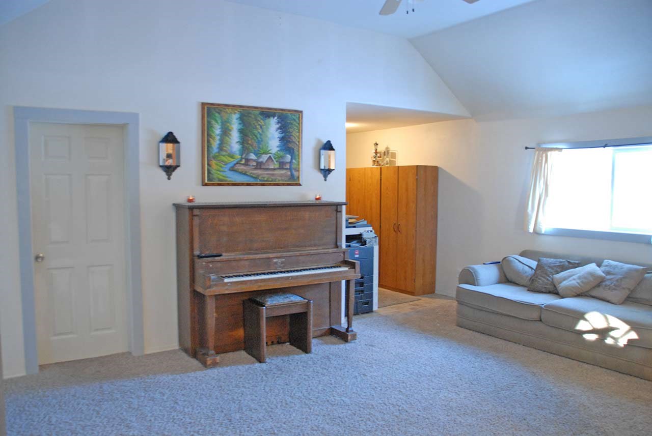 3955 Gardenspot Road Loon Lake, WA 99148 - Photo 8 of 20 Gallery Image 8