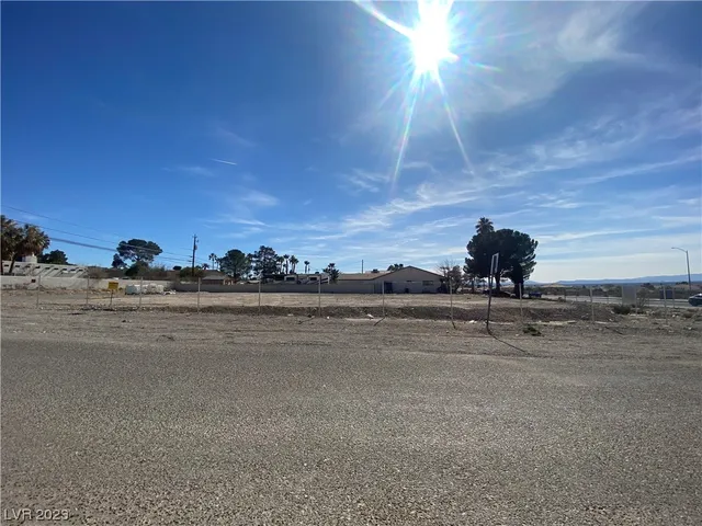 $245,000 | 650 North Hollywood Boulevard, Las Vegas, NV 89110