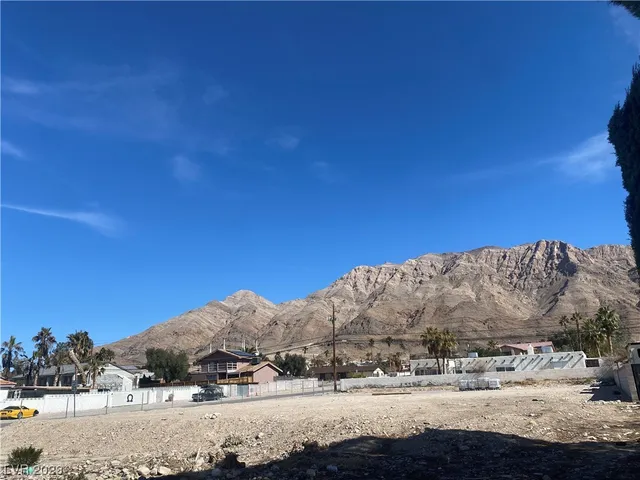 $245,000 | 650 North Hollywood Boulevard, Las Vegas, NV 89110