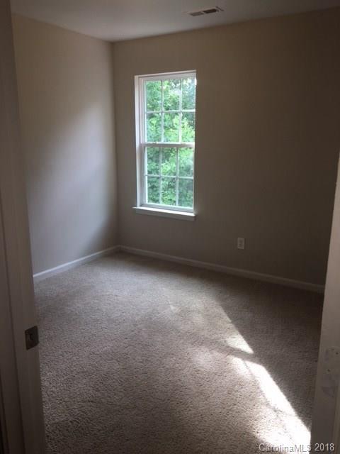 3433 Nevin Brook Road Charlotte, NC 28269 - Photo 6 of 16 Gallery Image 6