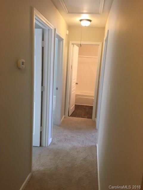 3433 Nevin Brook Road Charlotte, NC 28269 - Photo 8 of 16 Gallery Image 8