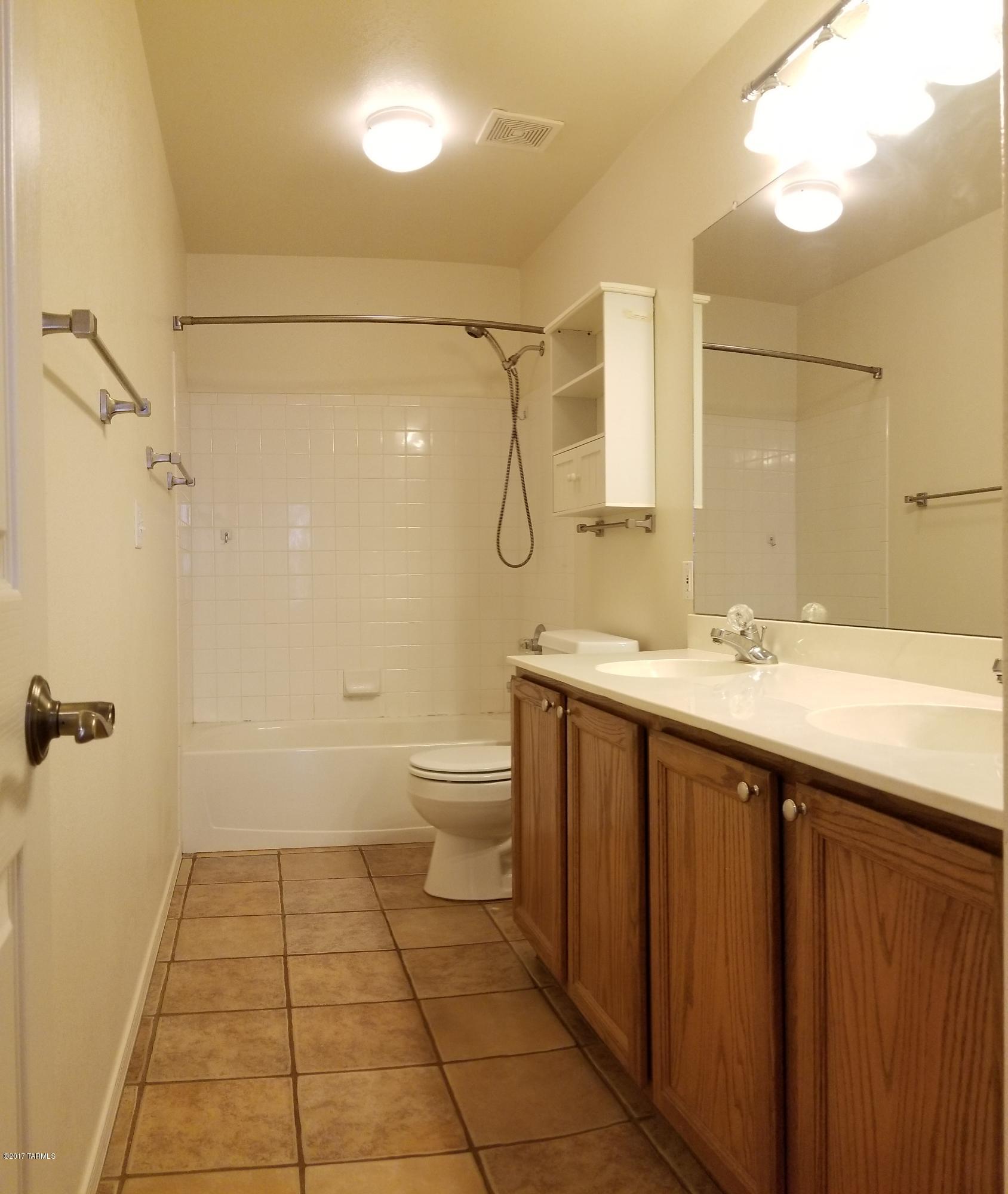 9616 East Grand Teton Road Tucson, AZ 85748 - Photo 14 of 17