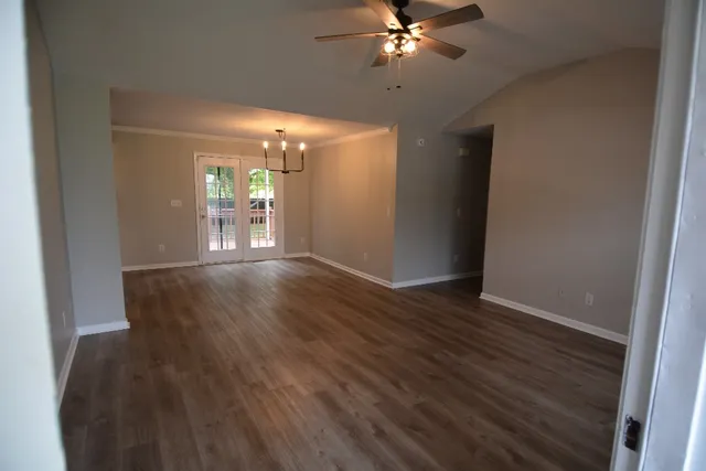 $379,700 | 2902 Wills Court, Spring Hill, TN 37174