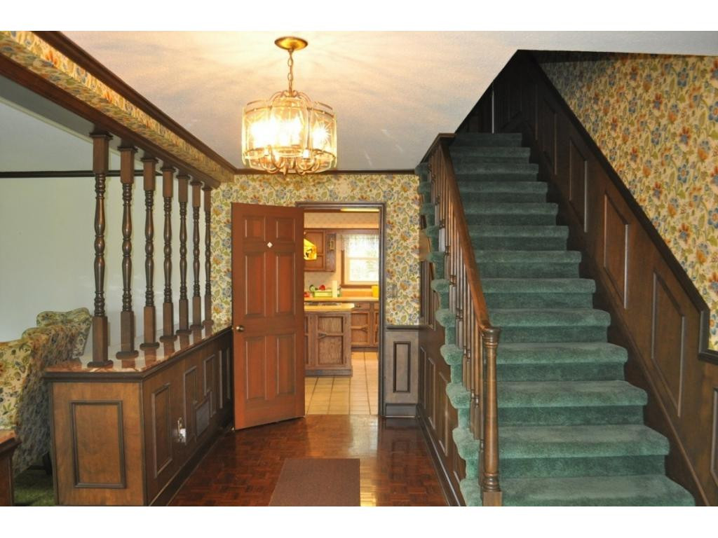 5511 Paramont Road Wise, VA 24293 - Photo 5 of 14 Elegant Entrance