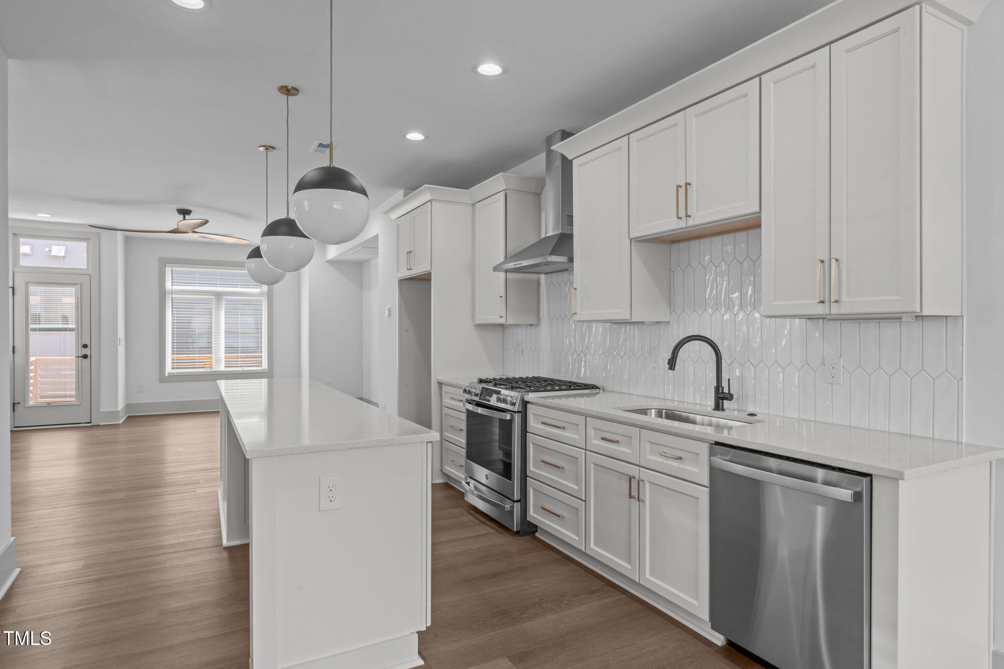 1000 Addison Place, Unit 101 Raleigh, NC 27610 - Photo 3 of 46 Kitchen