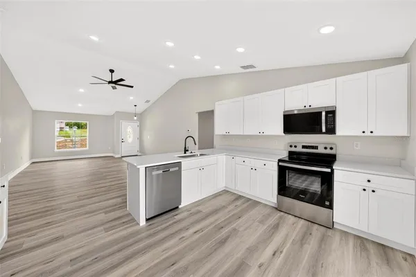 $2,400 | 2961 East Brigadoon Court, Hernando, FL 34442