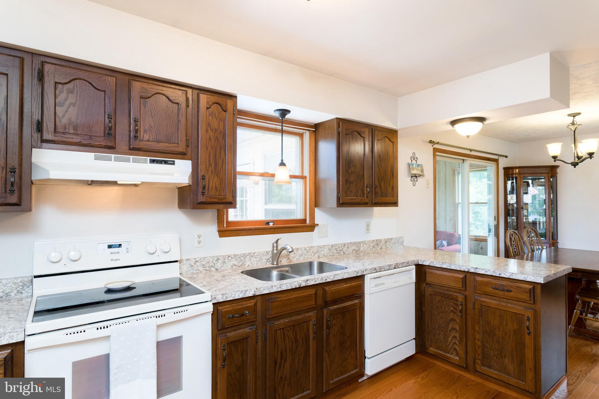 121 Carters Mill Road Elkton, MD 21921 - Photo 8 of 31 OPENS TO DINING AREA