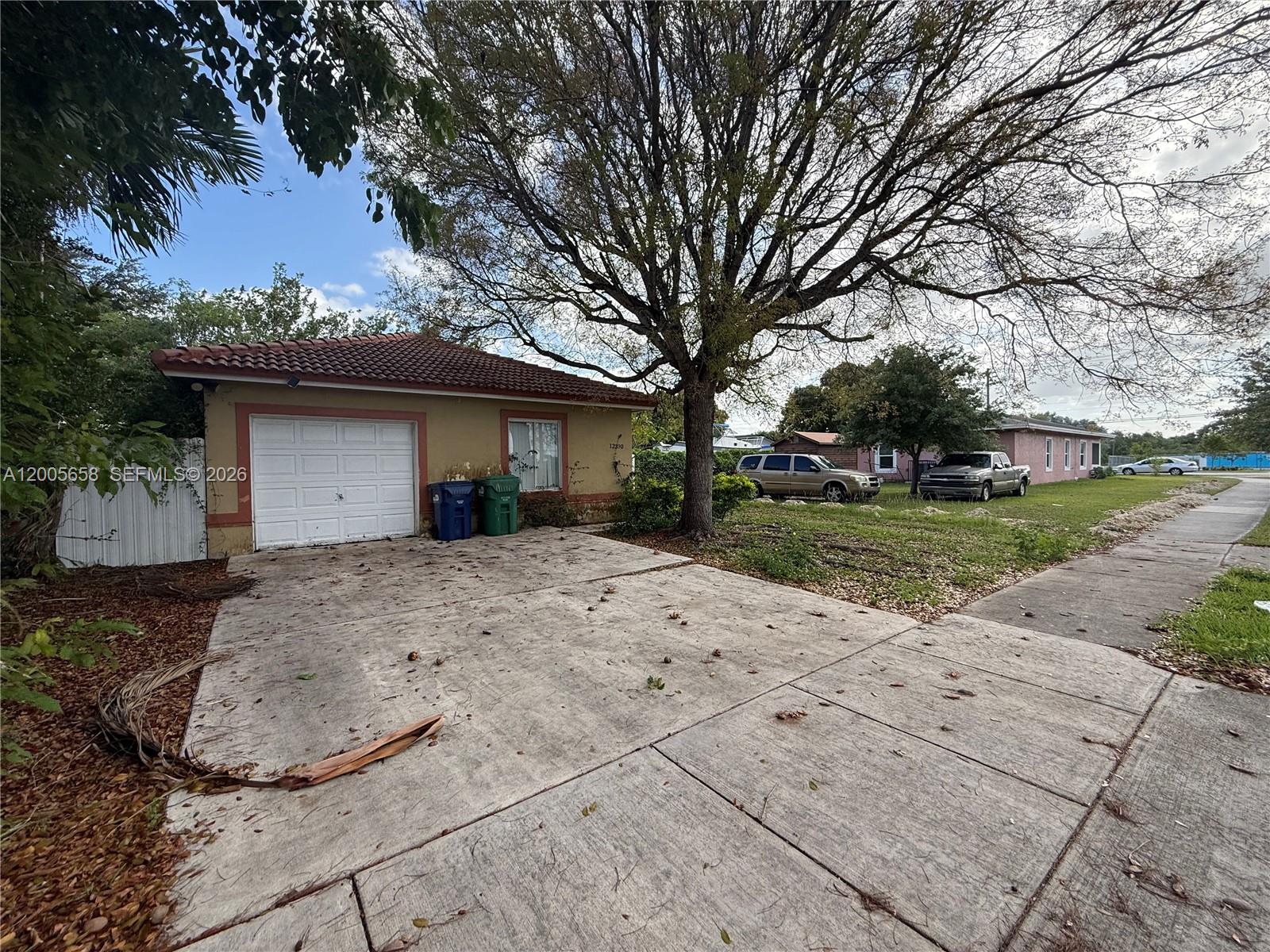 12390 Southwest 217th Street Miami, FL 33170 - Photo 4 of 18