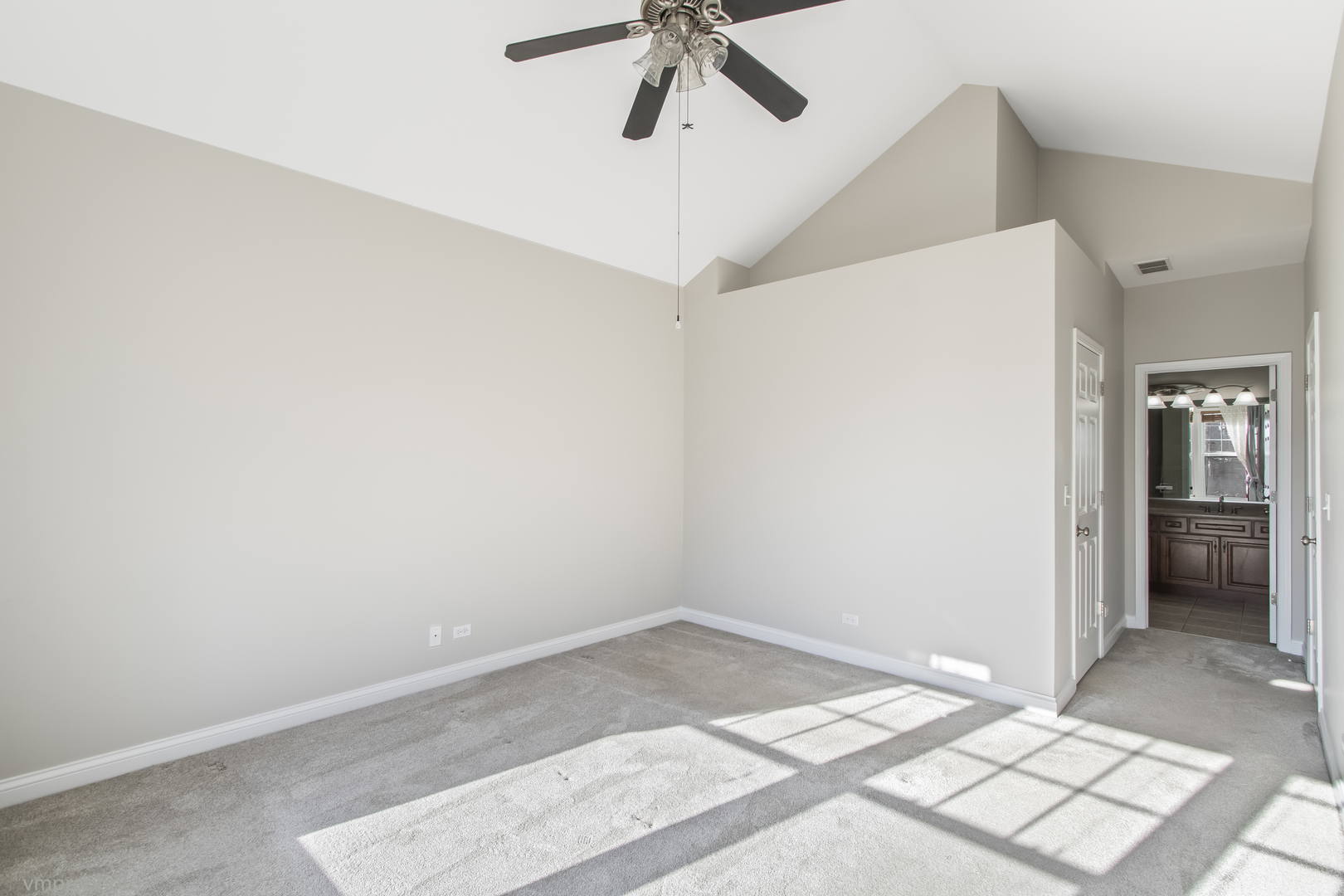 360 Promontory Lane, Unit D Wauconda, IL 60084 - Photo 15 of 34