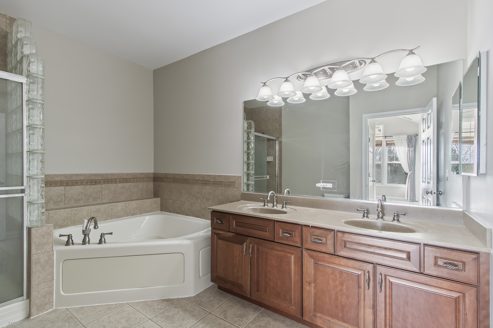 360 Promontory Lane, Unit D Wauconda, IL 60084 - Photo 17 of 34