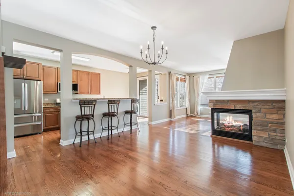 $380,000 | 360 Promontory Lane, Unit D, Wauconda, IL 60084