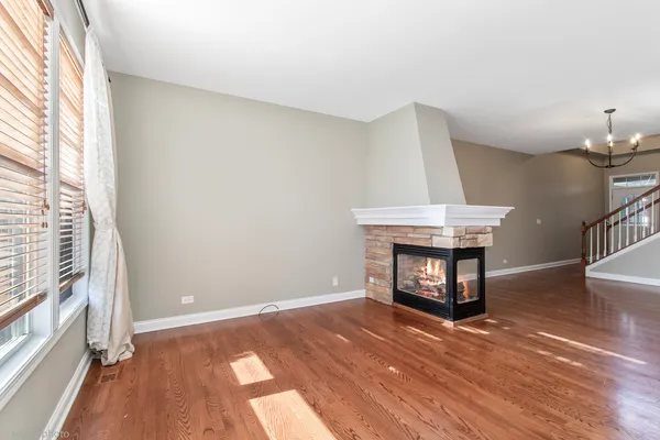 $380,000 | 360 Promontory Lane, Unit D, Wauconda, IL 60084