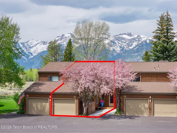 $1,795,000 | 330 Sagebrush Drive, Unit 125E, Jackson, WY 83001