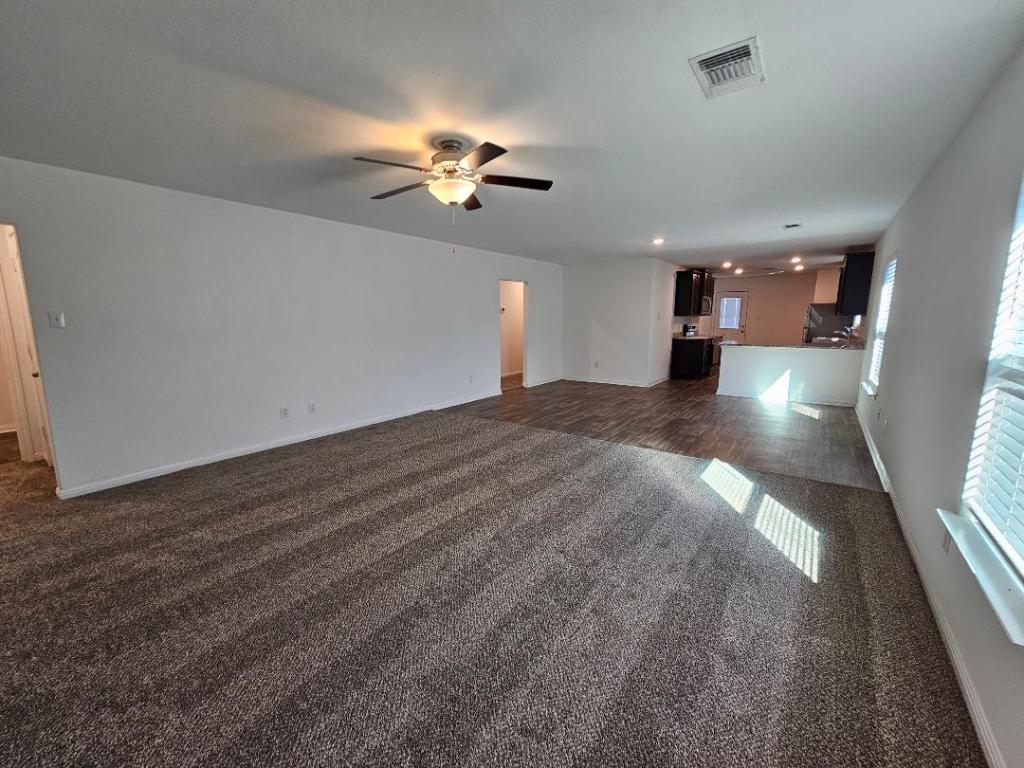 17904 Speculator Lane Elgin, TX 78621 - Photo 3 of 15