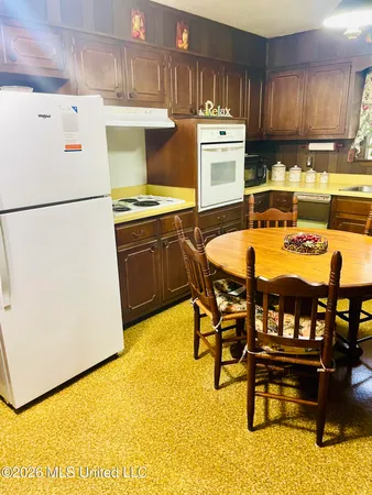 $350,000 | 6165 Highway 4, Senatobia, MS 38668