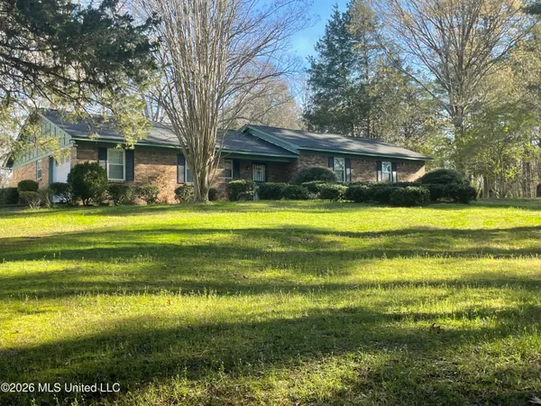 $350,000 | 6165 Highway 4, Senatobia, MS 38668