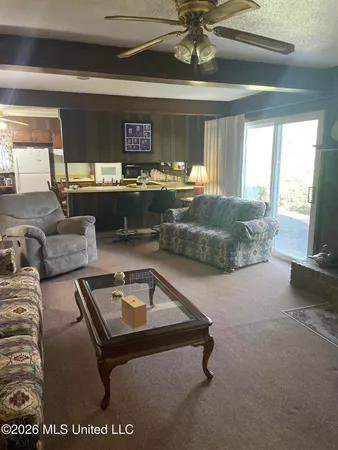 $350,000 | 6165 Highway 4, Senatobia, MS 38668