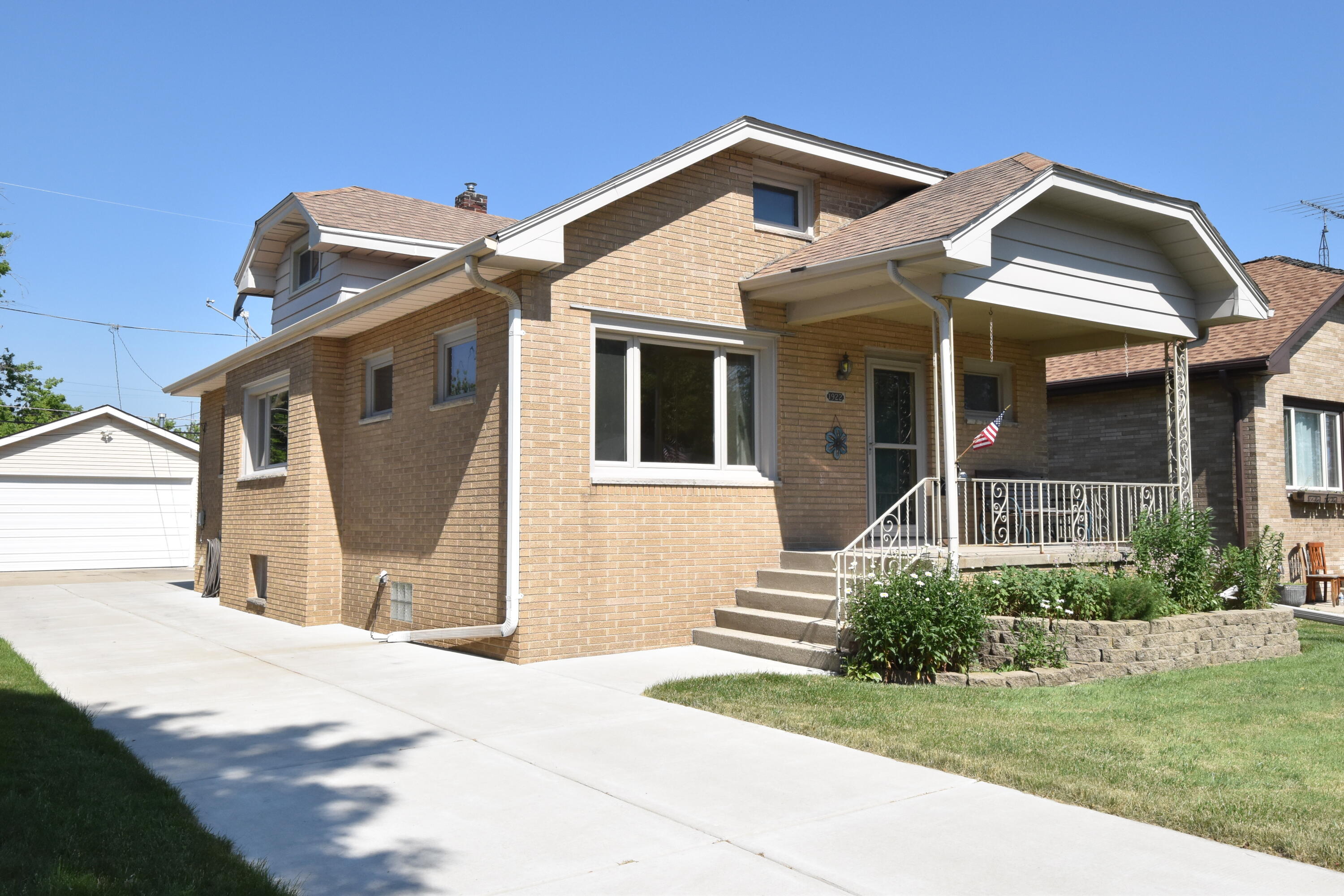 1922 Quincy Avenue Racine, WI 53403 - Photo 1 of 1 Front